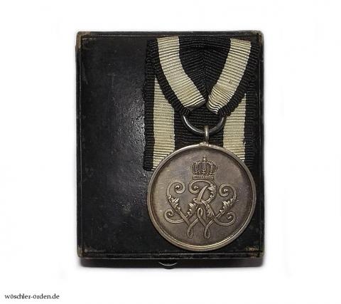 Preußen, Kriegerverdienstmedaille (2. Modell), im Verleihungsetui