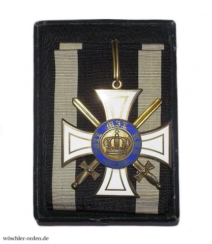 Preußen, Königlicher Kronenorden (3. Modell), II. Klasse mit Schwertern, von Joh. Wagner & Sohn, im Verleihungsetui Preußen, Königlicher Kronenorden (3. Modell), II. Klasse mit Schwertern, von Joh. Wagner & Sohn, im Verleihungsetui