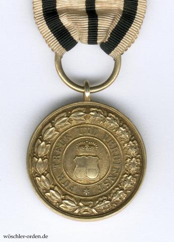 Hohenzollern, Fürstlicher Hausorden (3. Modell), Goldene Ehrenmedaille (2. Ausgabe)