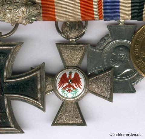Preußen, Roter-Adler-Orden (5. Modell), IV. Klasse (2. Ausgabe) mit Jubiläumszahl 50, an 8er Ordensschnalle Preußen, Roter-Adler-Orden (5. Modell), IV. Klasse (2. Ausgabe) mit Jubiläumszahl 50, an 8er Ordensschnalle